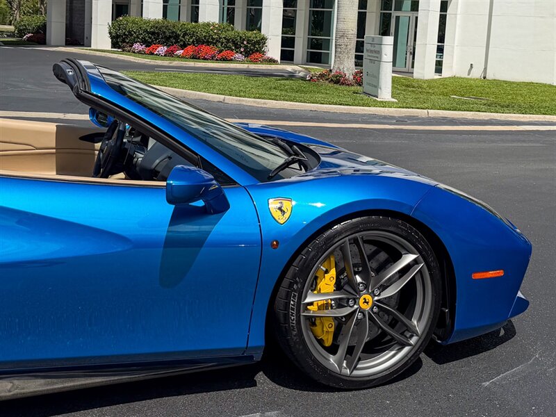 2017 Ferrari 488 Spider   - Photo 68 - Bonita Springs, FL 34134
