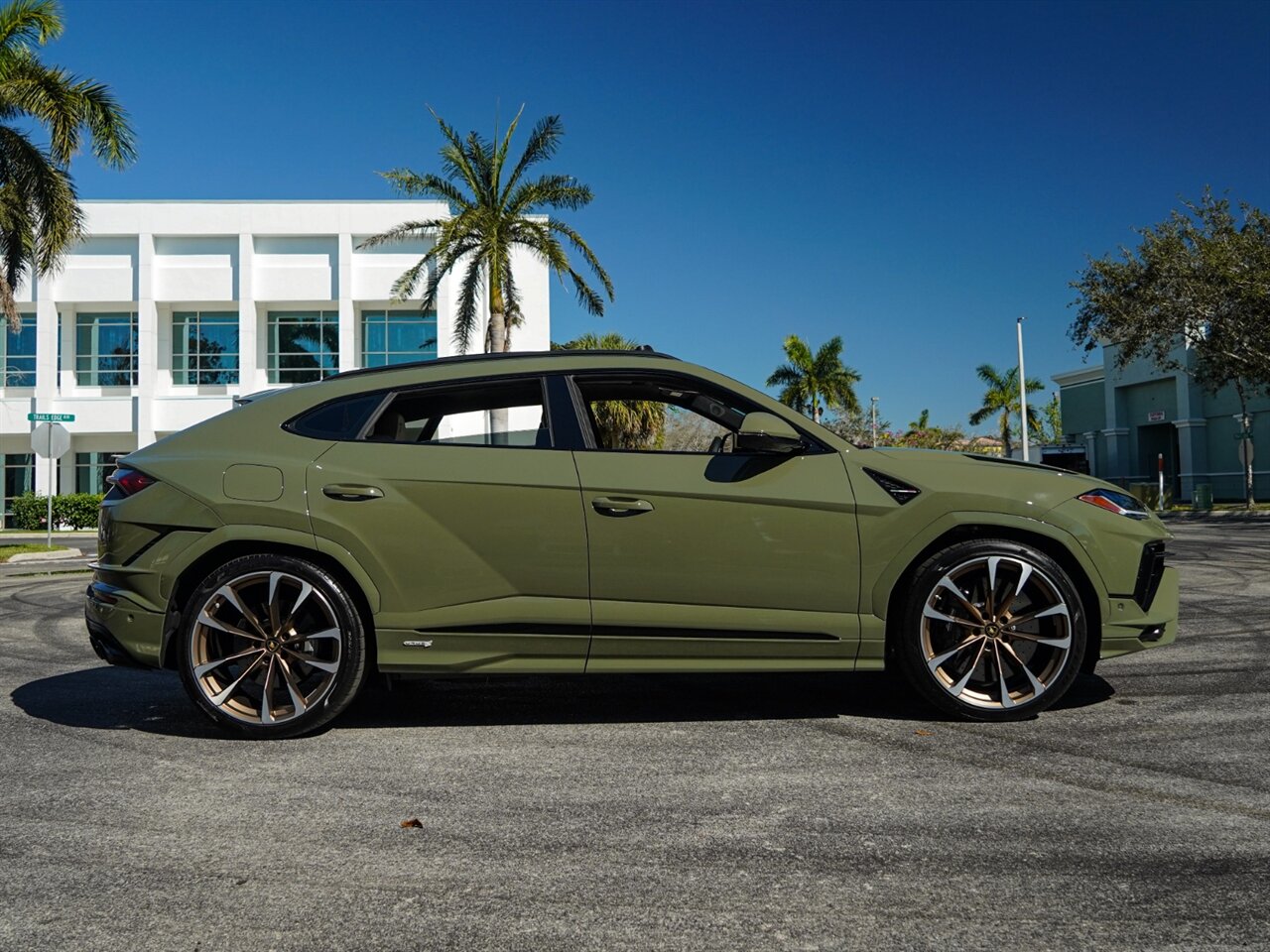 2023 Lamborghini Urus S   - Photo 72 - Bonita Springs, FL 34134