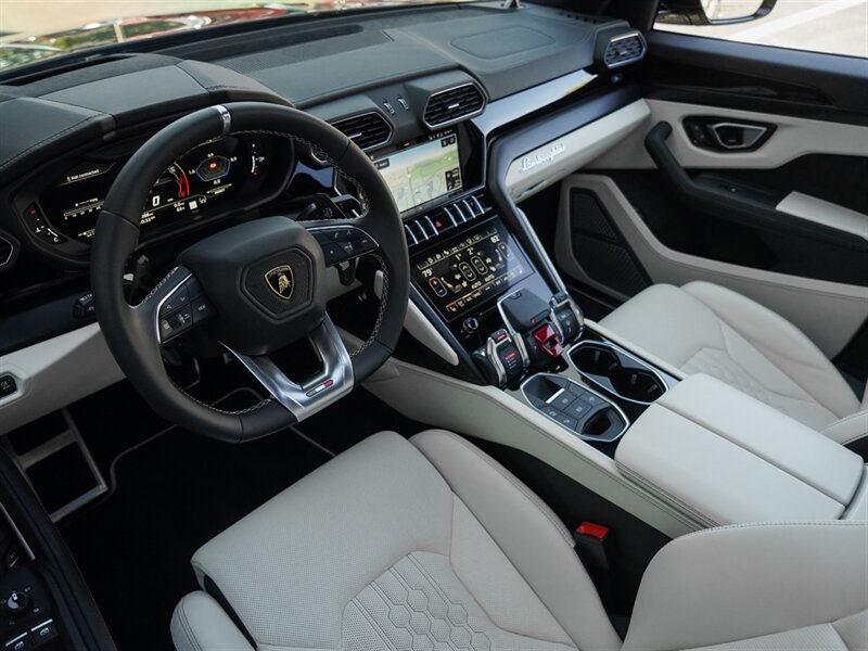 2023 Lamborghini Urus S   - Photo 2 - Bonita Springs, FL 34134