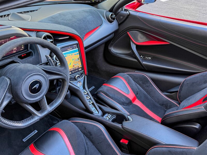 2020 McLaren 720S Spider Performance   - Photo 18 - Bonita Springs, FL 34134