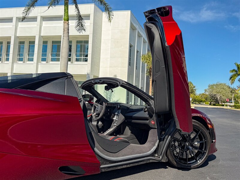 2020 McLaren 720S Spider Performance   - Photo 58 - Bonita Springs, FL 34134