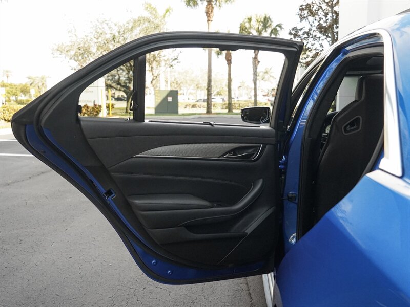 2018 Cadillac CTS-V - Photo 31 - Bonita Springs, FL 34134