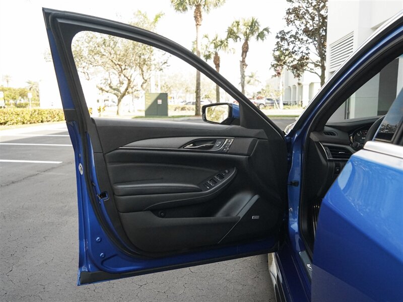 2018 Cadillac CTS-V - Photo 25 - Bonita Springs, FL 34134