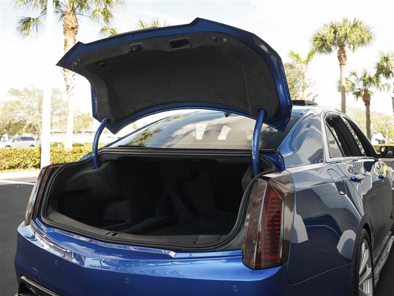 2018 Cadillac CTS-V - Photo 45 - Bonita Springs, FL 34134