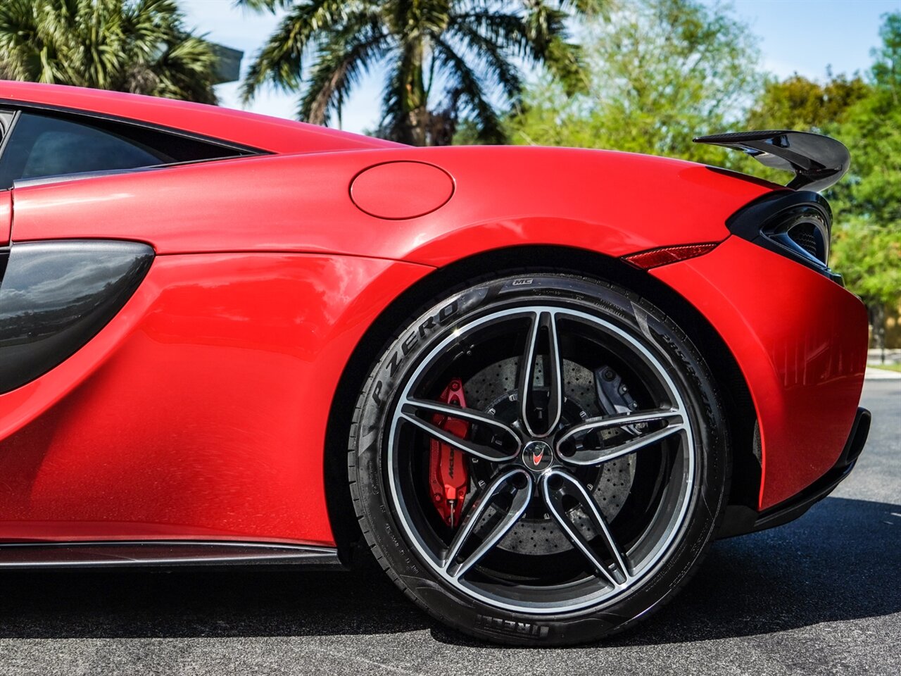 2017 McLaren 570S   - Photo 29 - Bonita Springs, FL 34134