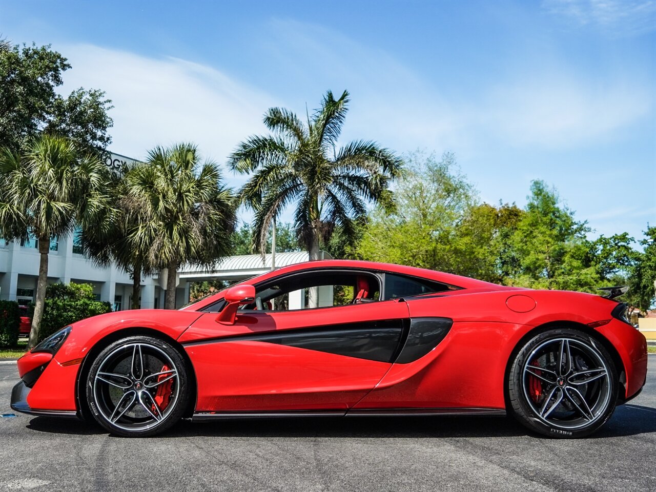 2017 McLaren 570S   - Photo 26 - Bonita Springs, FL 34134