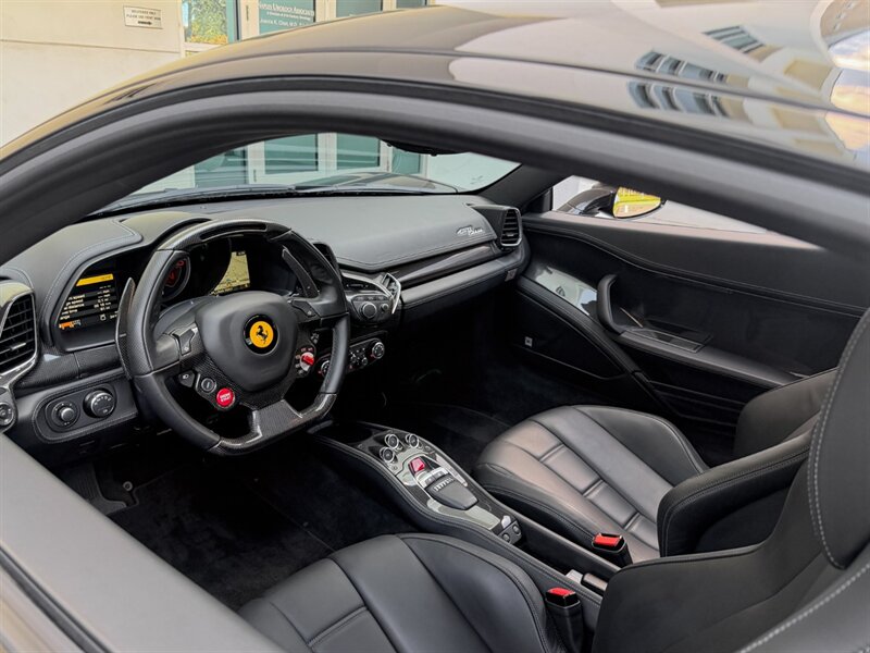 2012 Ferrari 458 Italia - Photo 2 - Bonita Springs, FL 34134