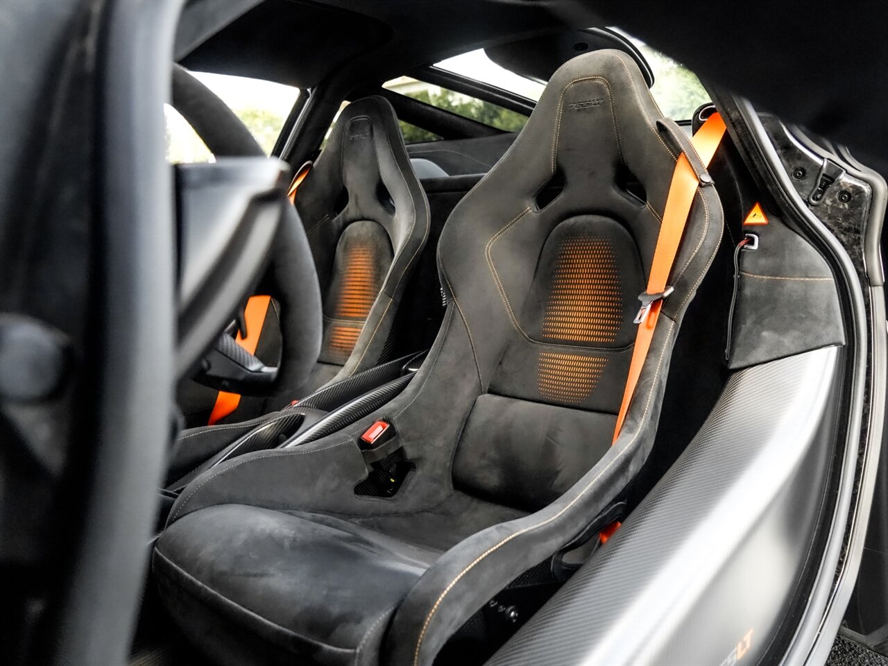 2021 McLaren 765LT   - Photo 20 - Bonita Springs, FL 34134