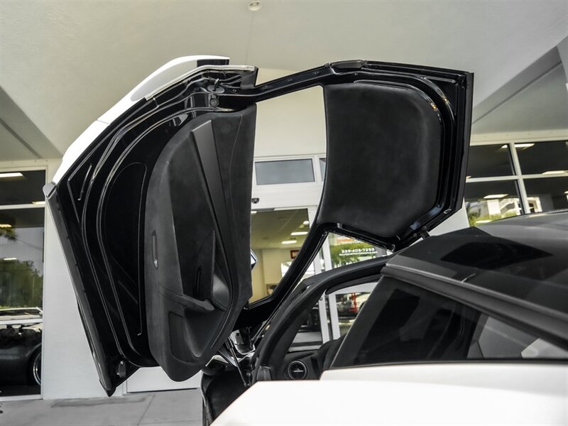 2021 McLaren 765LT - Photo 23 - Bonita Springs, FL 34134