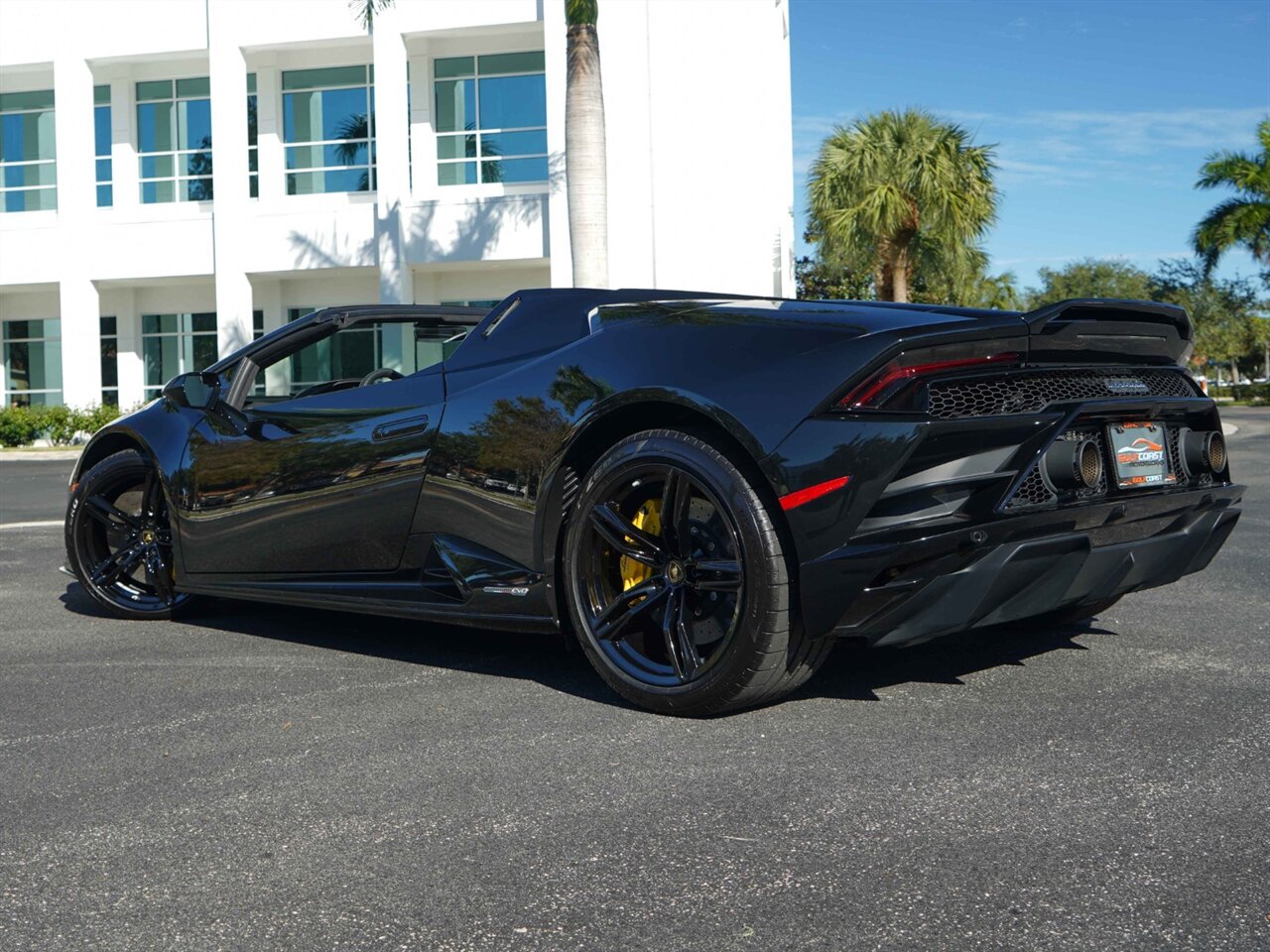 2020 Lamborghini Huracan EVO RWD Spyder   - Photo 35 - Bonita Springs, FL 34134