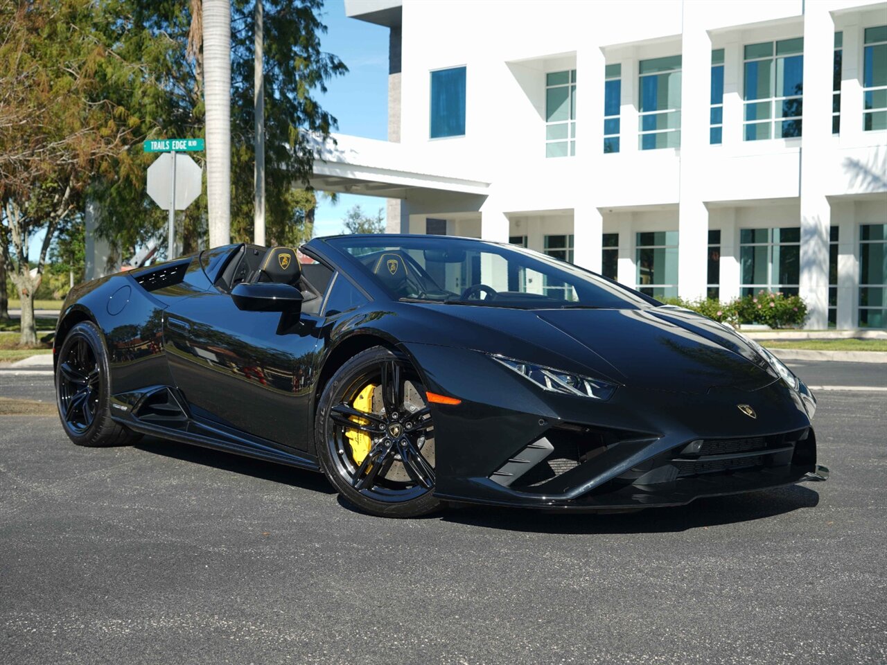 2020 Lamborghini Huracan EVO RWD Spyder   - Photo 6 - Bonita Springs, FL 34134