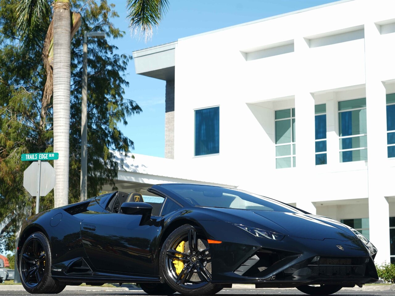 2020 Lamborghini Huracan EVO RWD Spyder   - Photo 10 - Bonita Springs, FL 34134