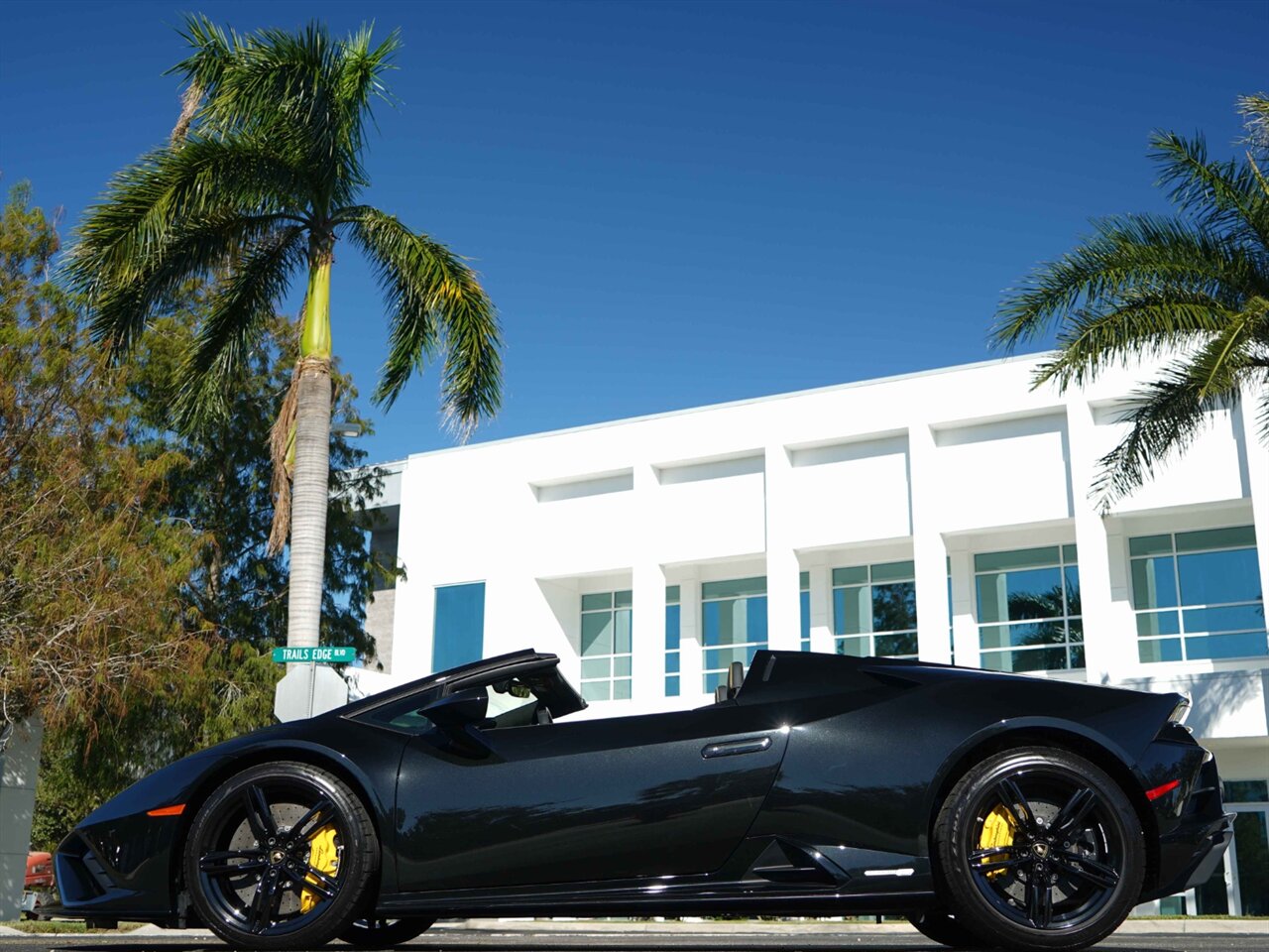 2020 Lamborghini Huracan EVO RWD Spyder   - Photo 23 - Bonita Springs, FL 34134