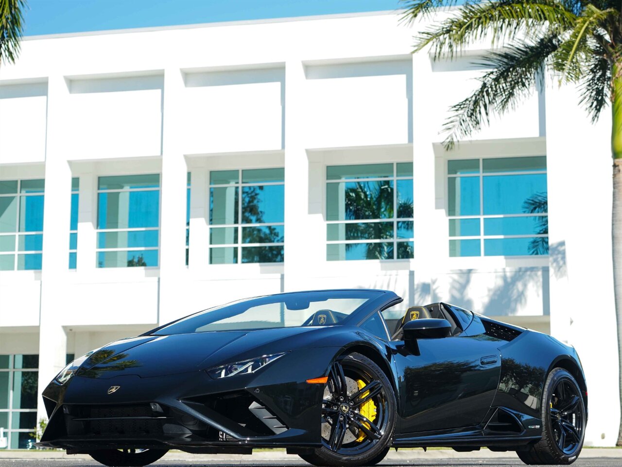 2020 Lamborghini Huracan EVO RWD Spyder   - Photo 8 - Bonita Springs, FL 34134