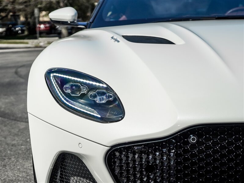 2019 Aston Martin DBS Superleggera   - Photo 4 - Bonita Springs, FL 34134