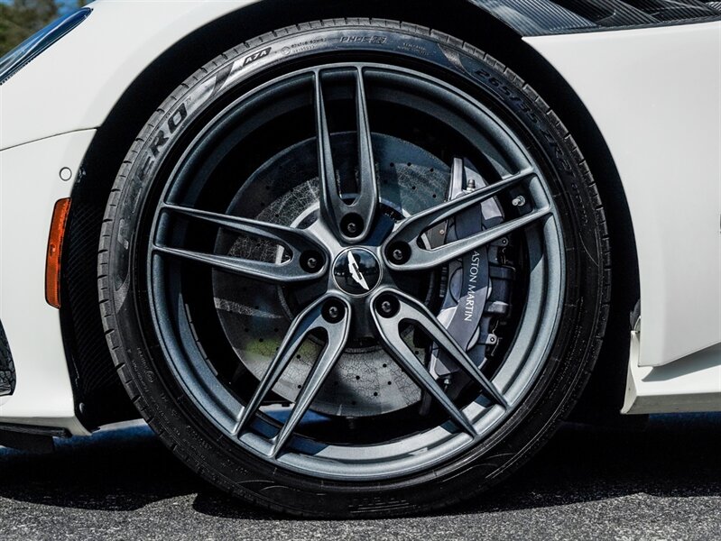 2019 Aston Martin DBS Superleggera   - Photo 36 - Bonita Springs, FL 34134