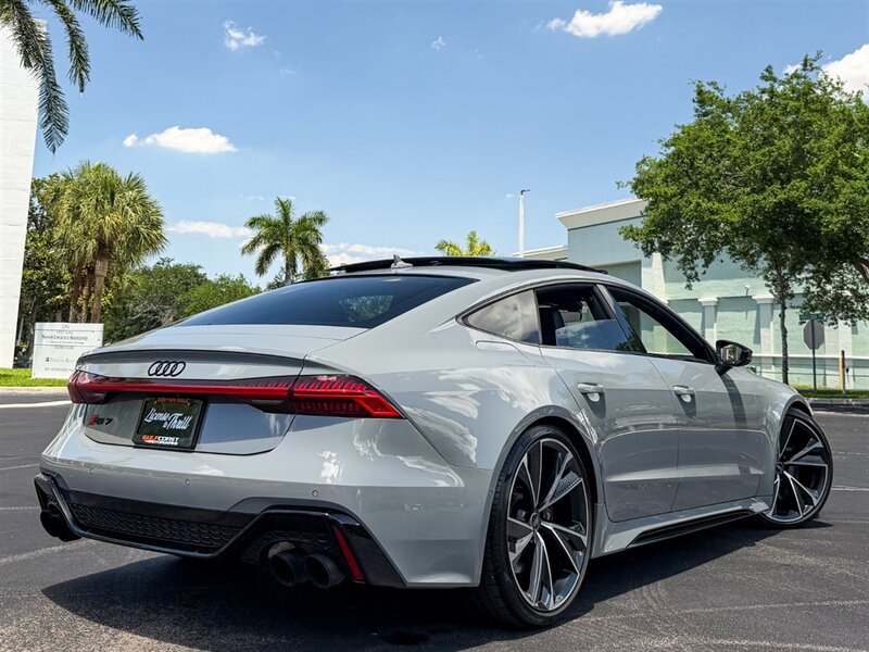 2022 Audi RS 7 4.0T quattro   - Photo 66 - Bonita Springs, FL 34134