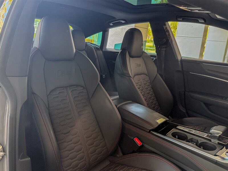 2022 Audi RS 7 4.0T quattro   - Photo 38 - Bonita Springs, FL 34134