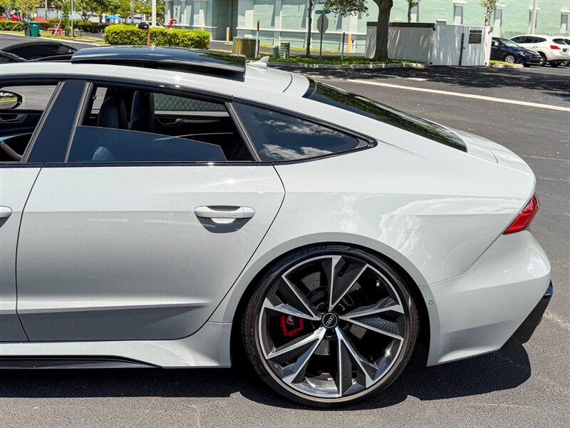 2022 Audi RS 7 4.0T quattro   - Photo 52 - Bonita Springs, FL 34134