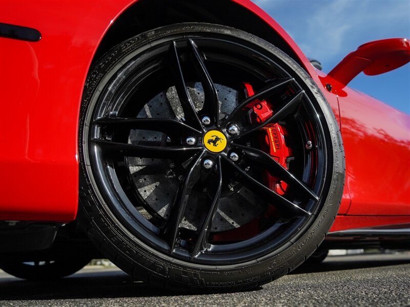 2018 Ferrari 488 Spider - Photo 12 - Bonita Springs, FL 34134
