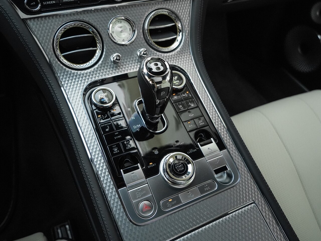 2023 Bentley Continental GT Azure V8   - Photo 18 - Bonita Springs, FL 34134