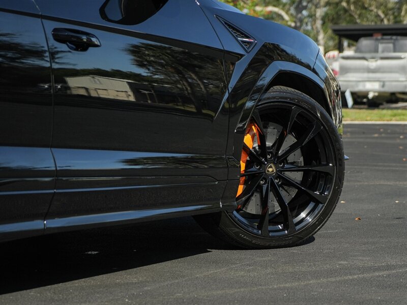 2023 Lamborghini Urus S   - Photo 69 - Bonita Springs, FL 34134