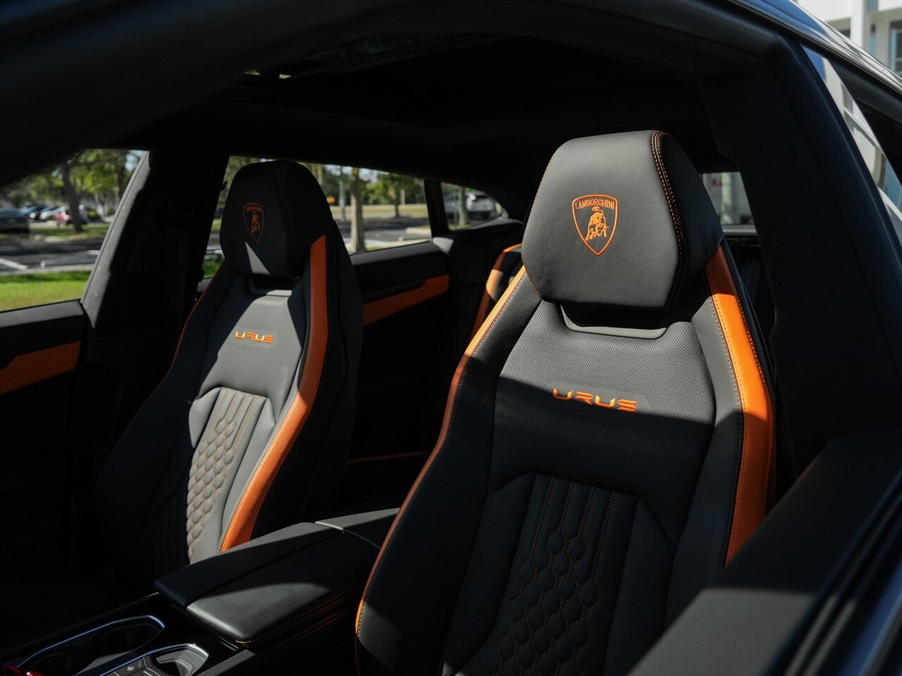 2023 Lamborghini Urus S   - Photo 10 - Bonita Springs, FL 34134
