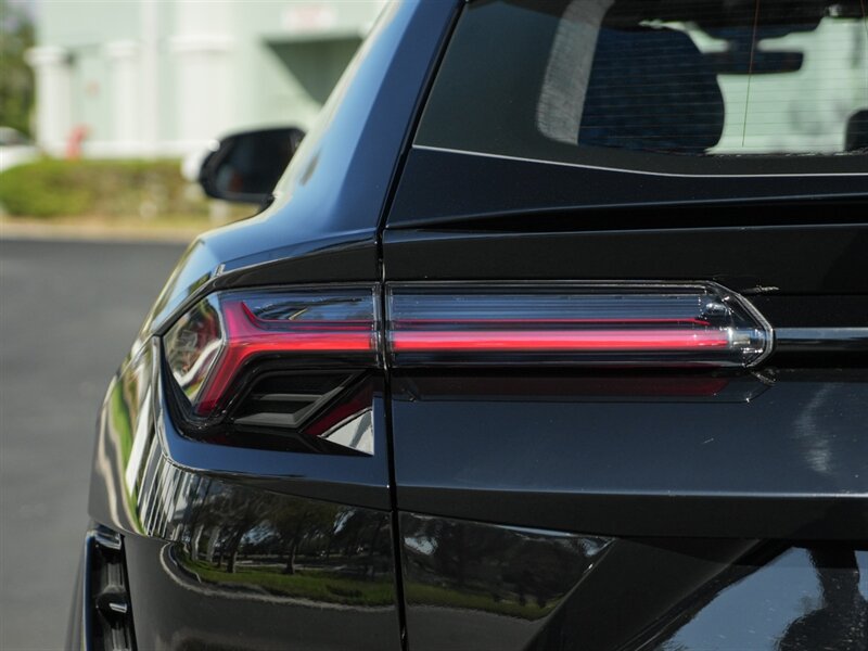 2023 Lamborghini Urus S   - Photo 62 - Bonita Springs, FL 34134