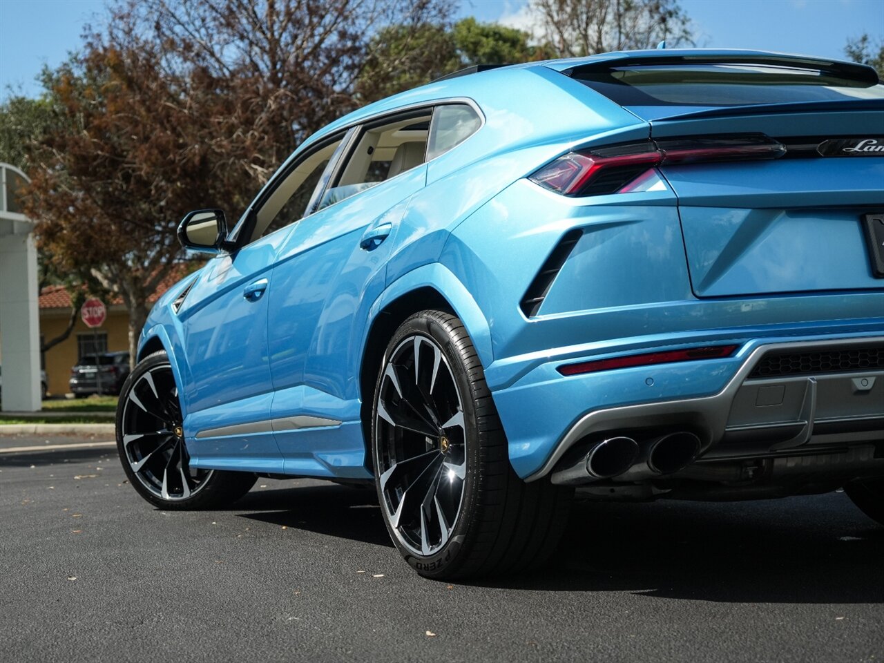 2021 Lamborghini Urus   - Photo 53 - Bonita Springs, FL 34134