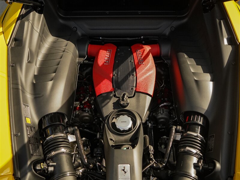 2022 Ferrari F8 Tributo - Photo 38 - Bonita Springs, FL 34134