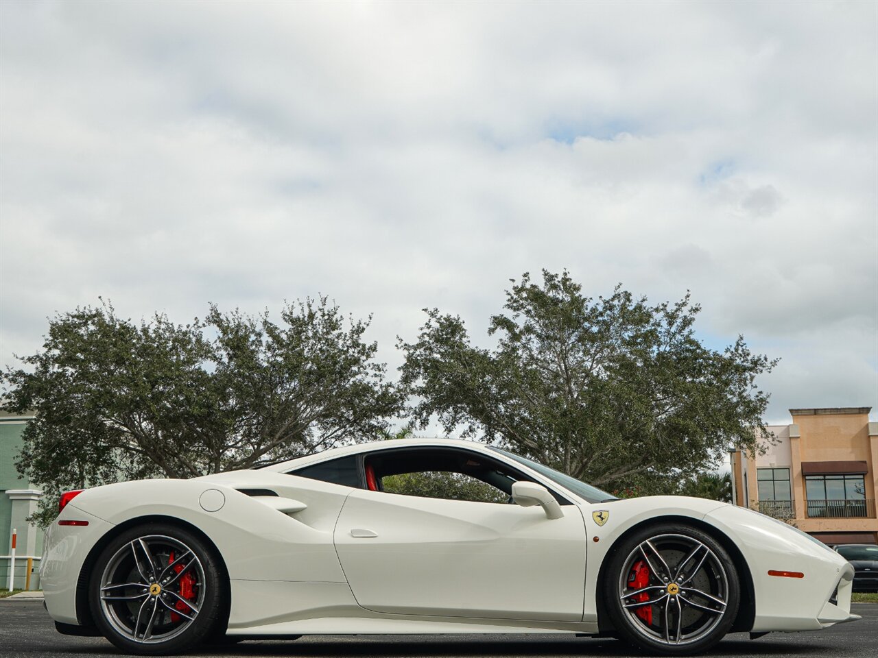 2016 Ferrari 488 GTB   - Photo 29 - Bonita Springs, FL 34134