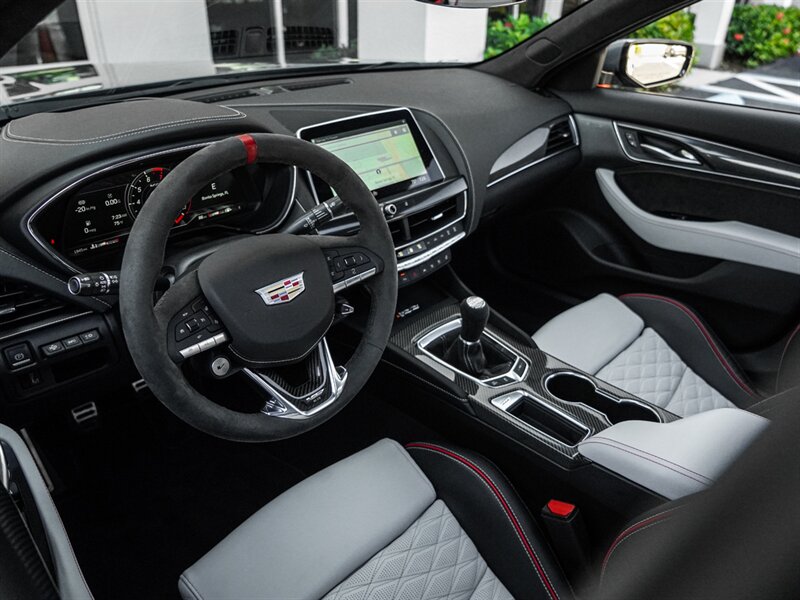 2023 Cadillac CT5-V Blackwing   - Photo 2 - Bonita Springs, FL 34134