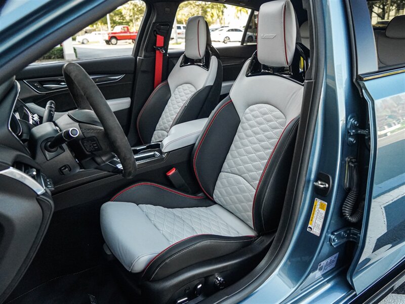 2023 Cadillac CT5-V Blackwing - Photo 19 - Bonita Springs, FL 34134