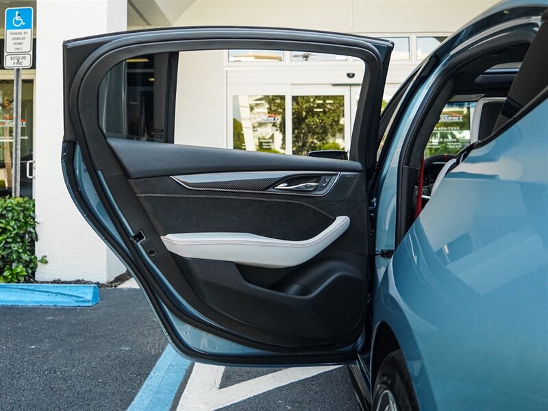 2023 Cadillac CT5-V Blackwing - Photo 31 - Bonita Springs, FL 34134