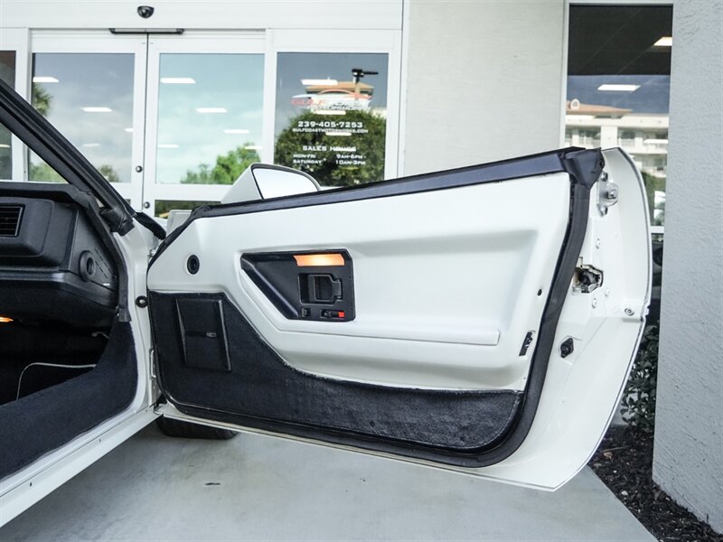 1988 Chevrolet Corvette - Photo 20 - Bonita Springs, FL 34134