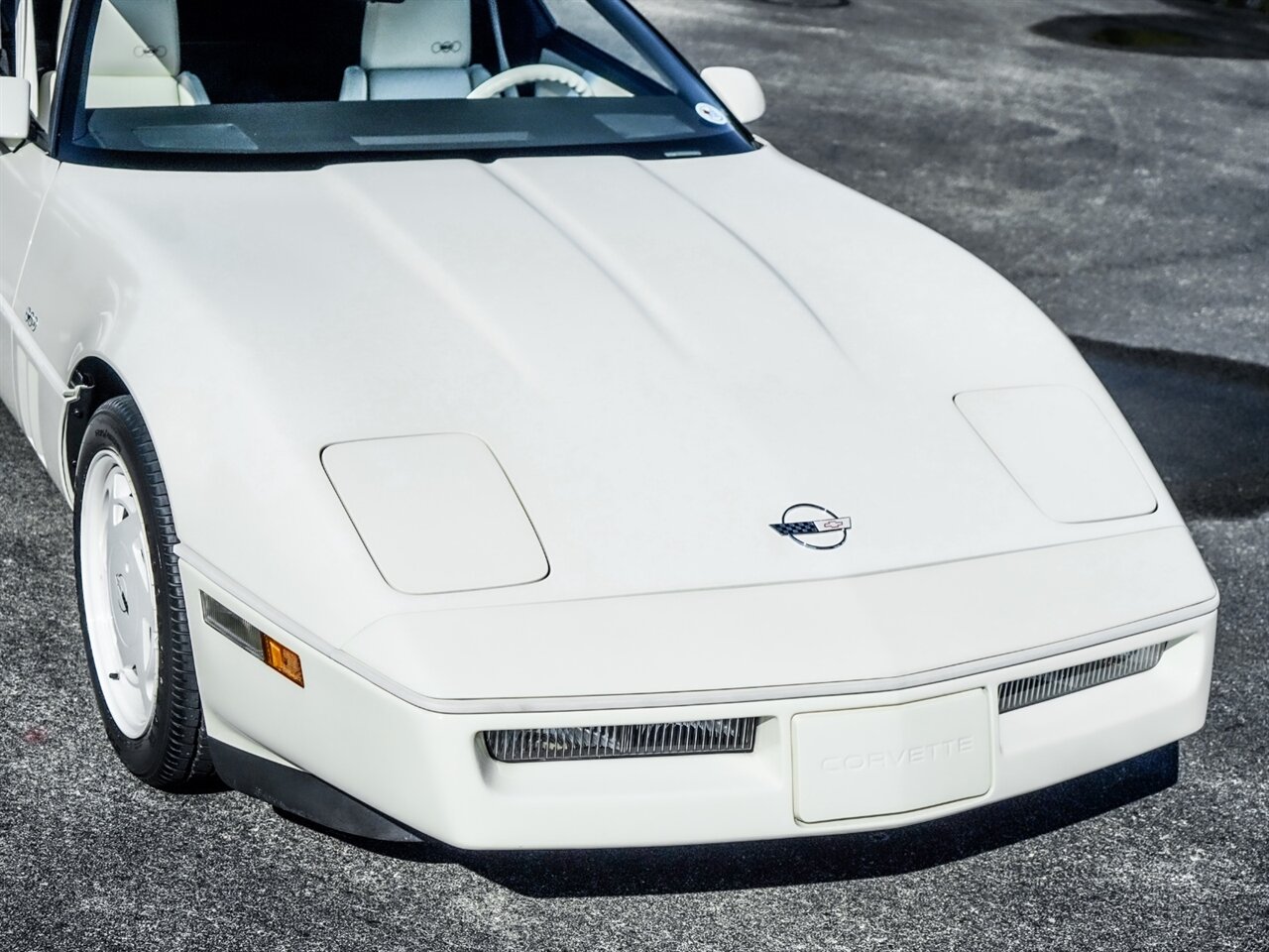 1988 Chevrolet Corvette   - Photo 7 - Bonita Springs, FL 34134