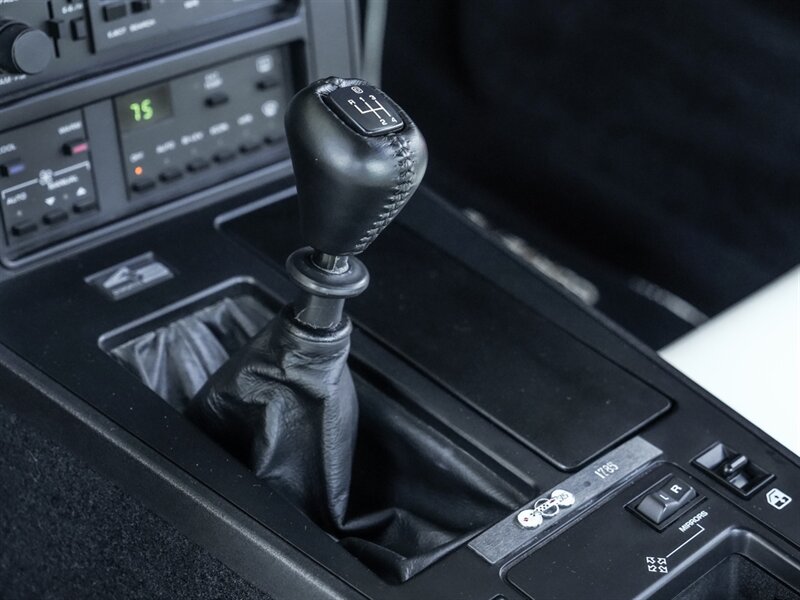 1988 Chevrolet Corvette - Photo 15 - Bonita Springs, FL 34134