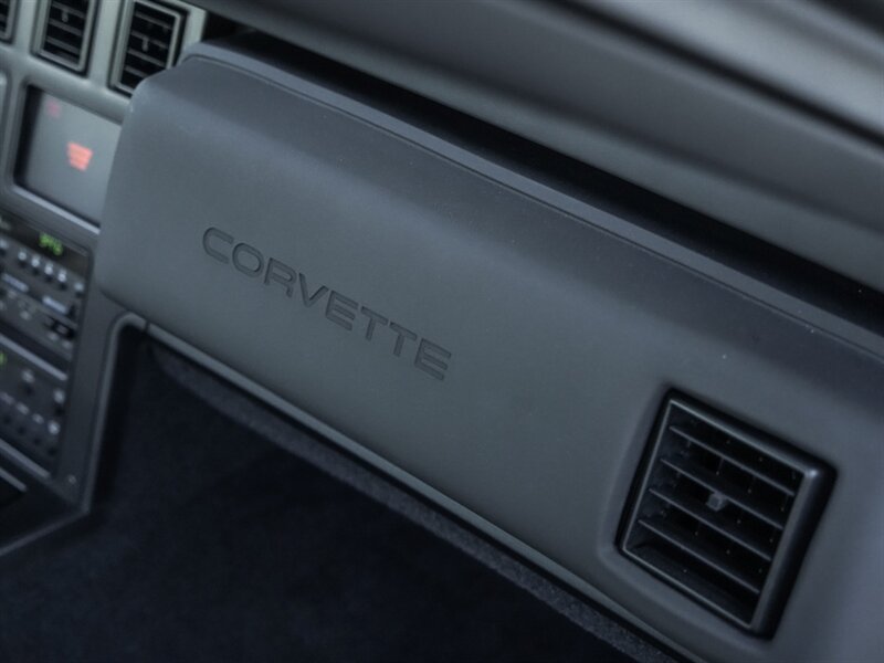 1988 Chevrolet Corvette - Photo 24 - Bonita Springs, FL 34134