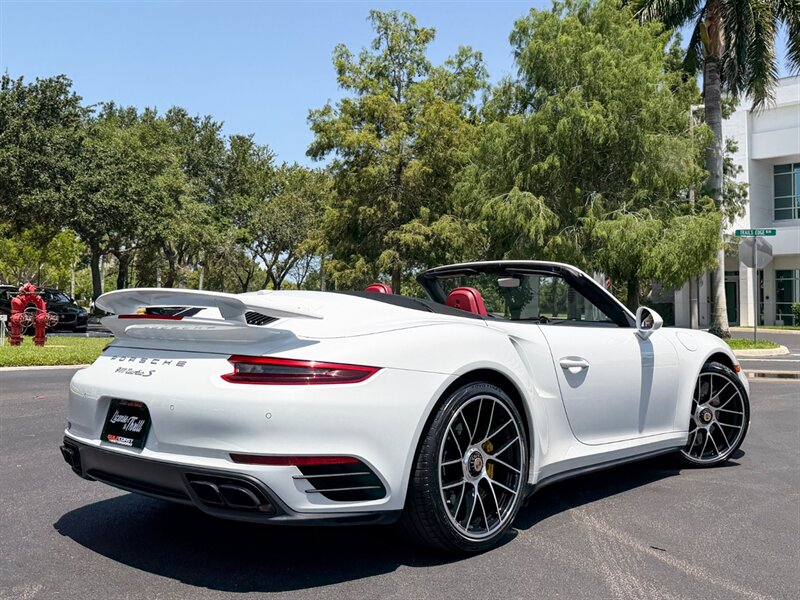 2018 Porsche 911 Turbo S   - Photo 58 - Bonita Springs, FL 34134