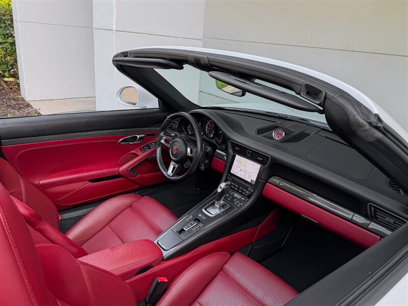 2018 Porsche 911 Turbo S   - Photo 29 - Bonita Springs, FL 34134