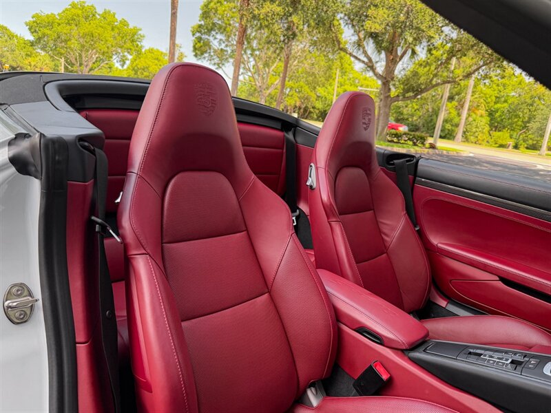 2018 Porsche 911 Turbo S   - Photo 34 - Bonita Springs, FL 34134