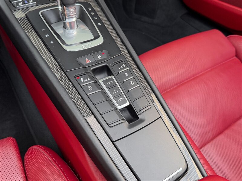 2018 Porsche 911 Turbo S   - Photo 19 - Bonita Springs, FL 34134