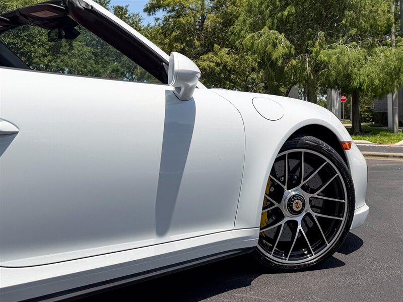 2018 Porsche 911 Turbo S   - Photo 60 - Bonita Springs, FL 34134