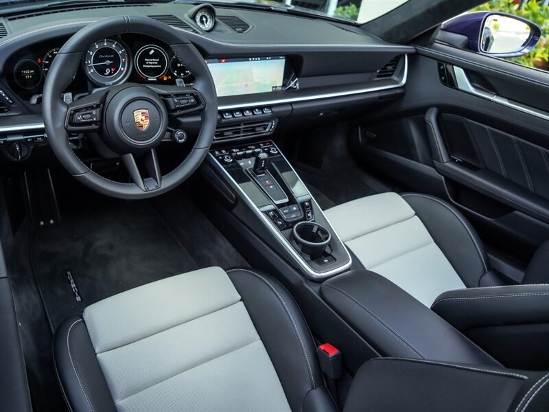 2021 Porsche 911 Turbo S   - Photo 2 - Bonita Springs, FL 34134