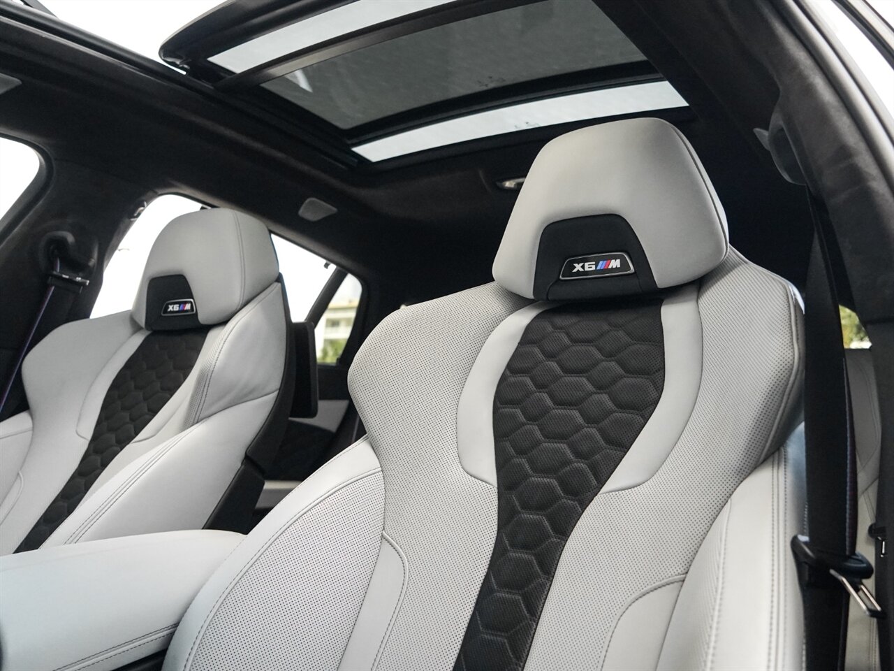 2020 BMW X6 M   - Photo 25 - Bonita Springs, FL 34134