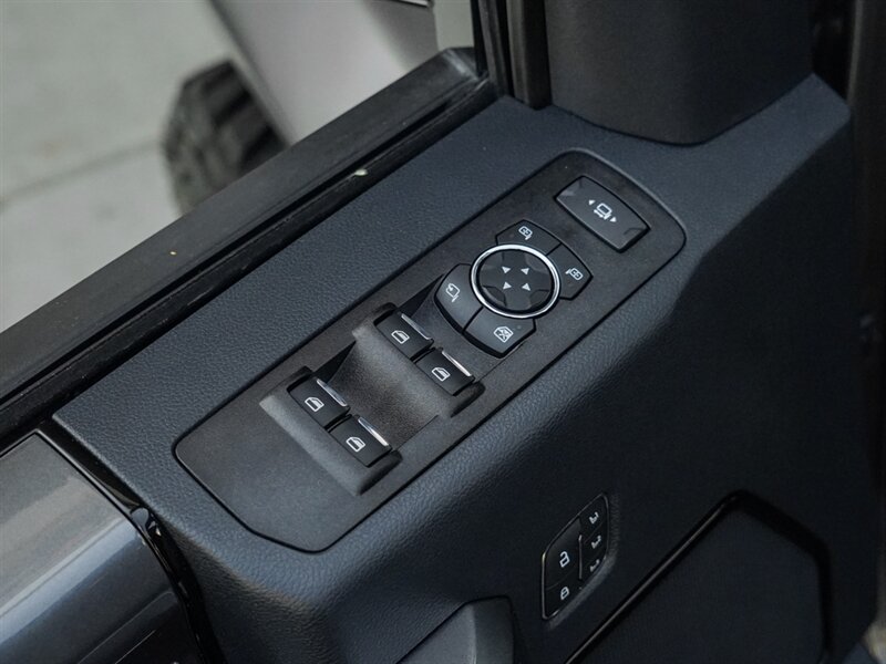 2022 Ford F-250 Lariat - Photo 30 - Bonita Springs, FL 34134