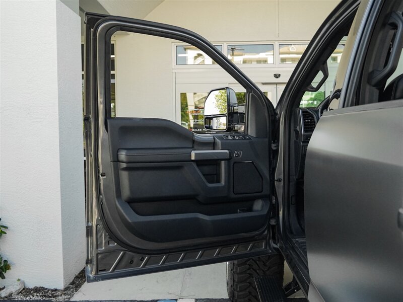 2022 Ford F-250 Lariat - Photo 29 - Bonita Springs, FL 34134