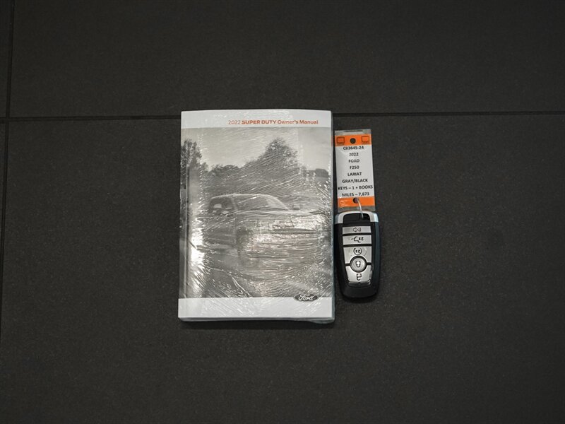 2022 Ford F-250 Lariat - Photo 5 - Bonita Springs, FL 34134