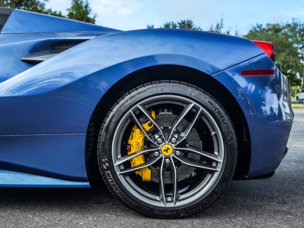 2017 Ferrari 488 Spider   - Photo 32 - Bonita Springs, FL 34134