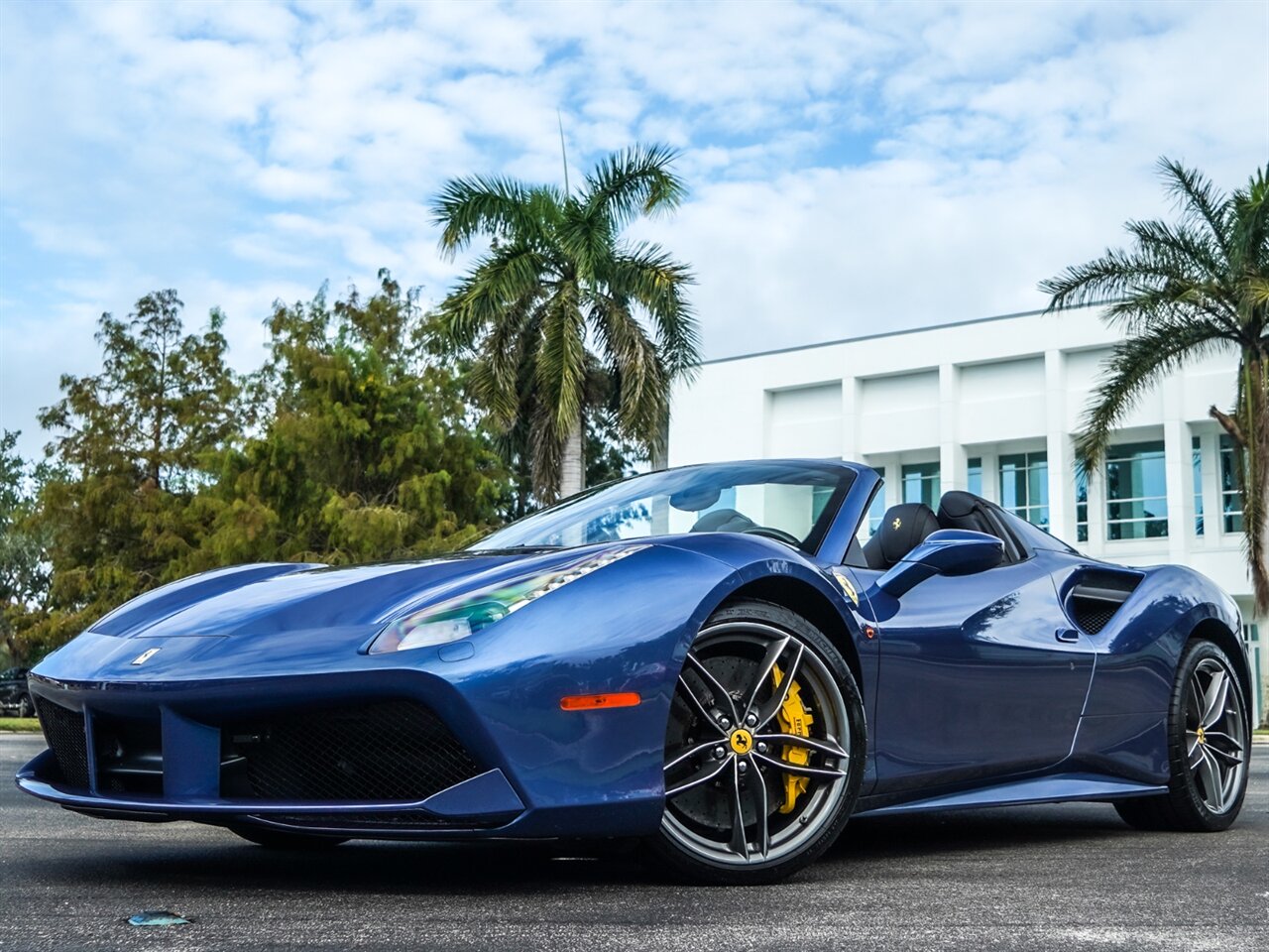 2017 Ferrari 488 Spider   - Photo 12 - Bonita Springs, FL 34134